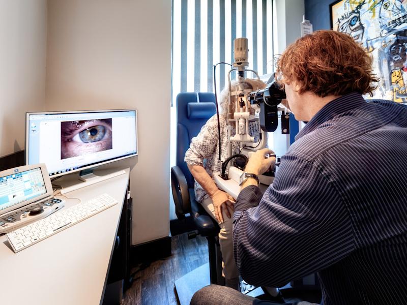 Consultation ophtalmologique au Centre Iridis